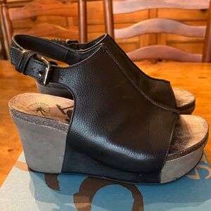 Women's OTBT Jaunt Wedge sandal in black, size 8